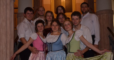 Lidové tance - Beseda u cimbálu